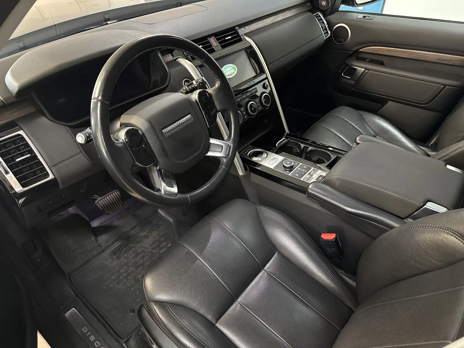 92947dcc27d9e6b57975575f6d3ec2656a1eb97bd9f75.jpg
