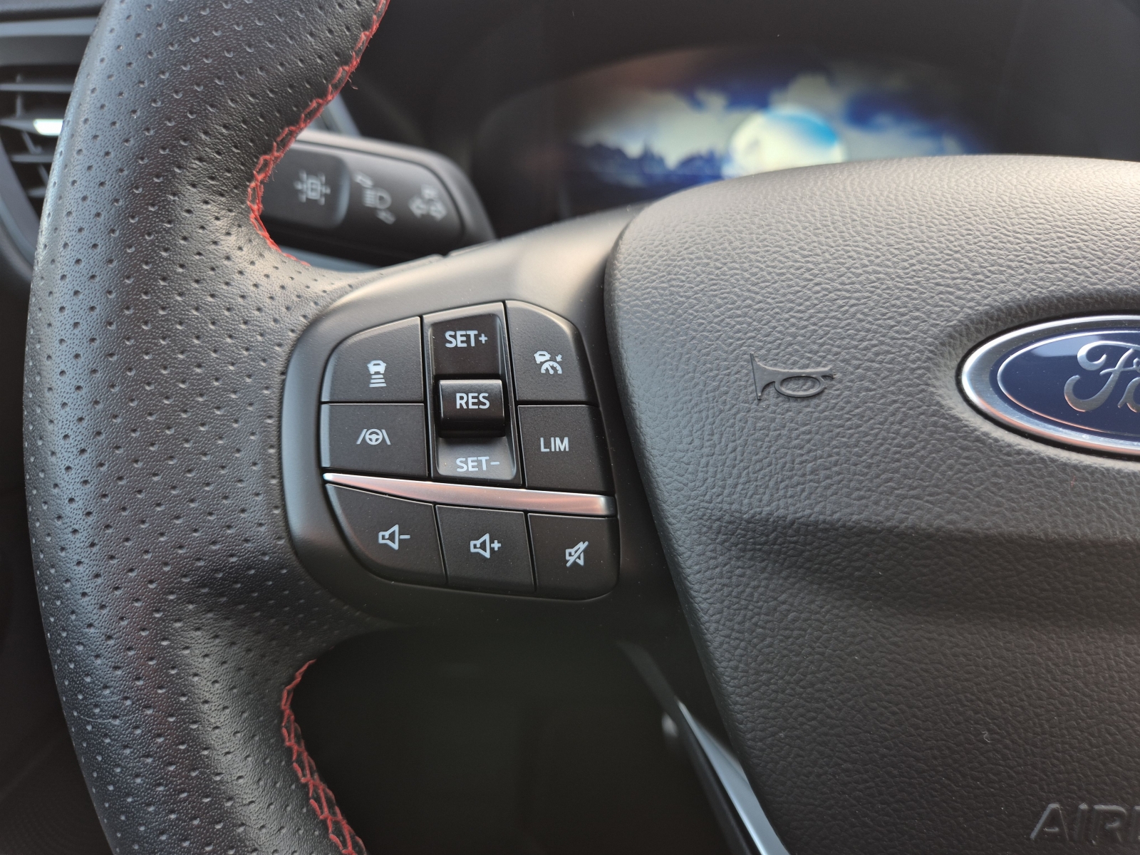 Ford Kuga ST-line PHEV