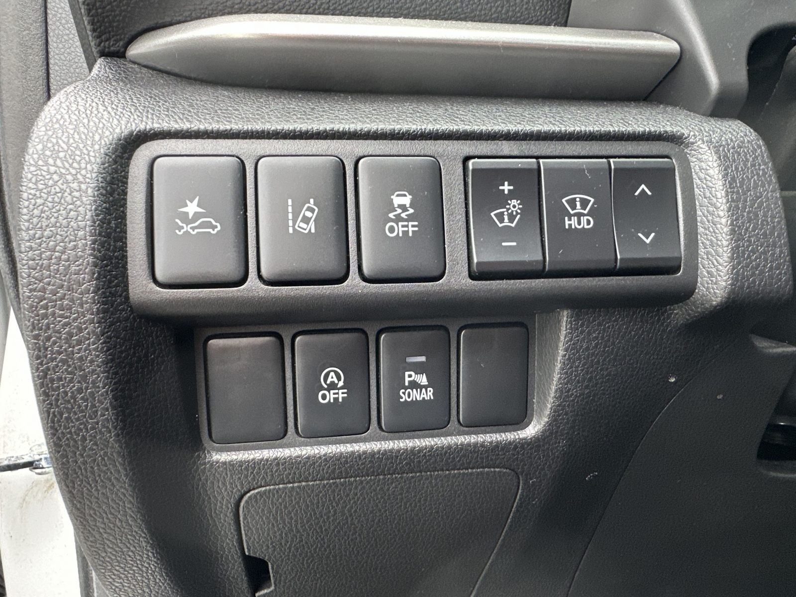 Mitsubishi Eclipse Cross INTENSE