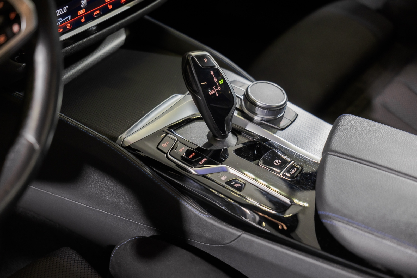 BMW 545 e xDrive