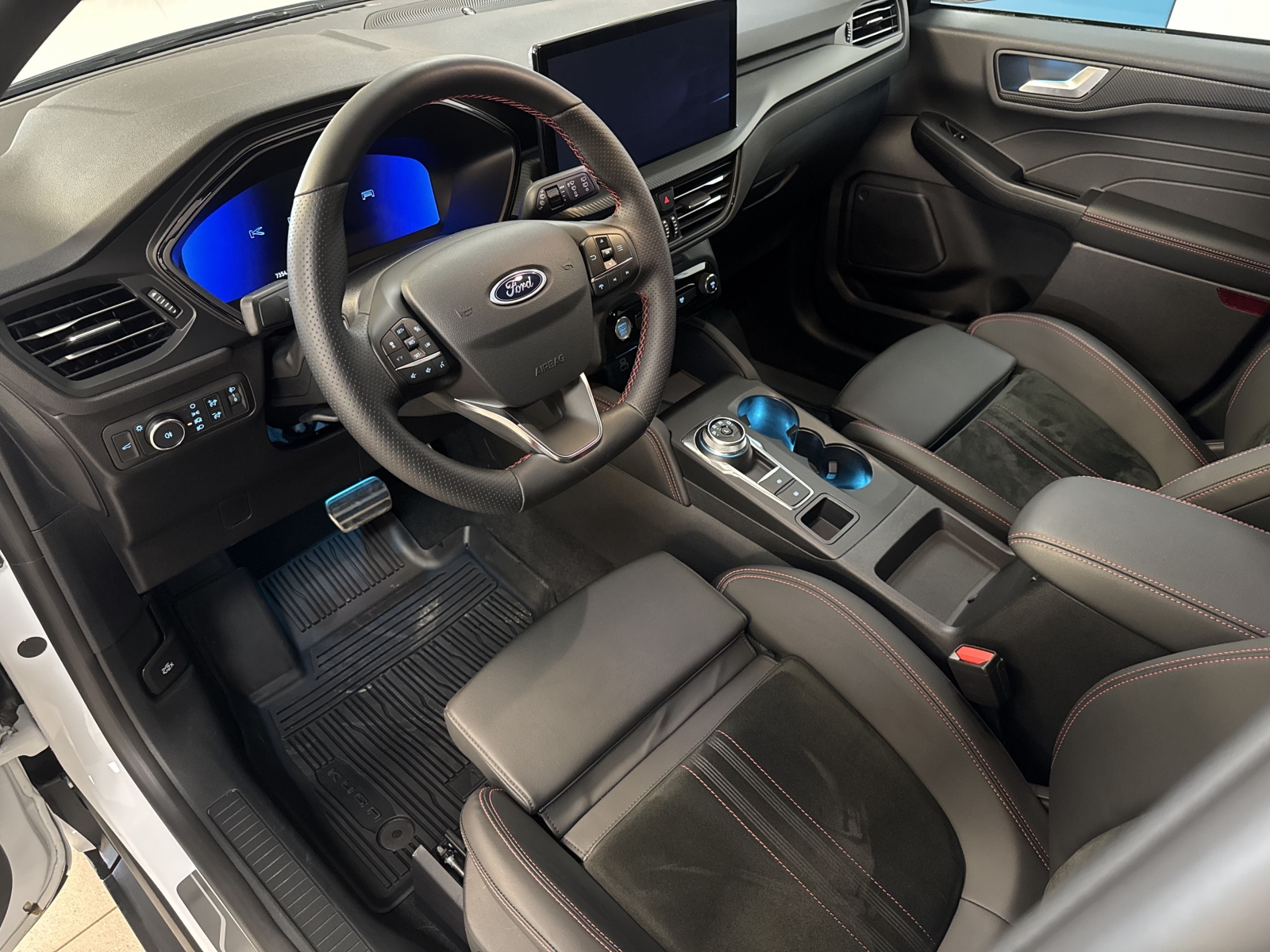 Ford Kuga ST-Line X, Full Hybrid