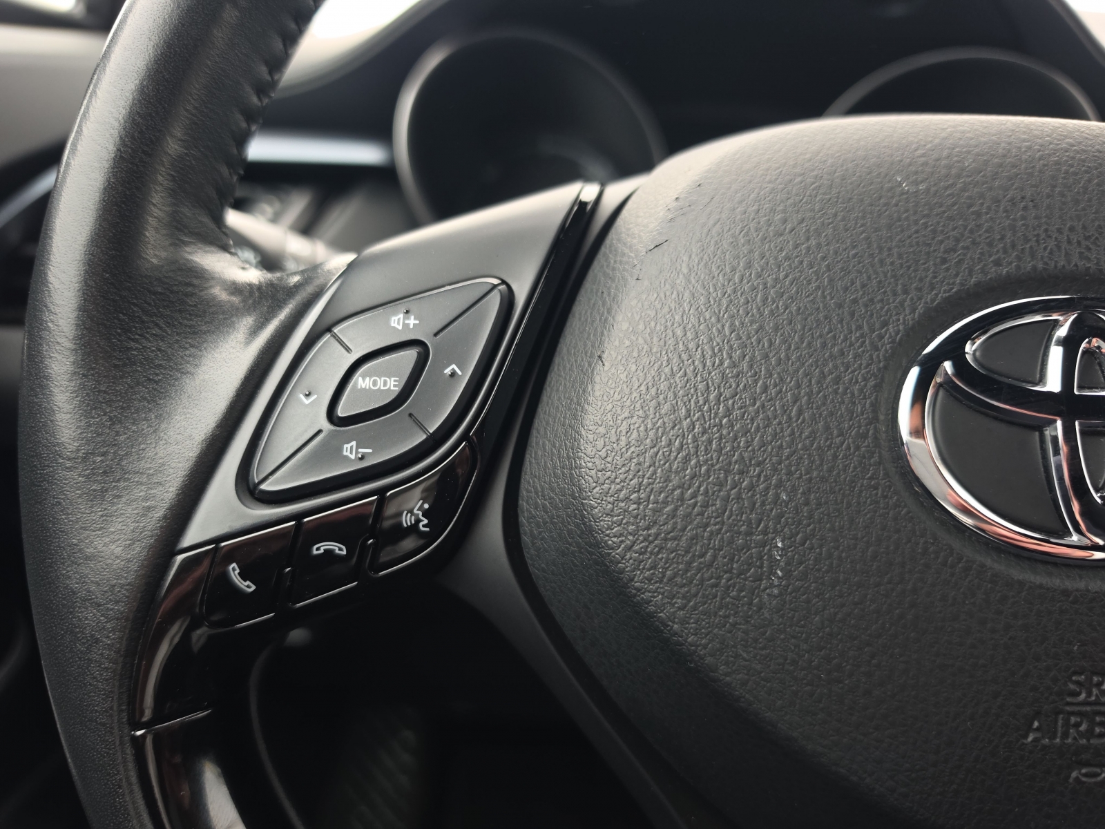 Toyota C-HR Hybrid