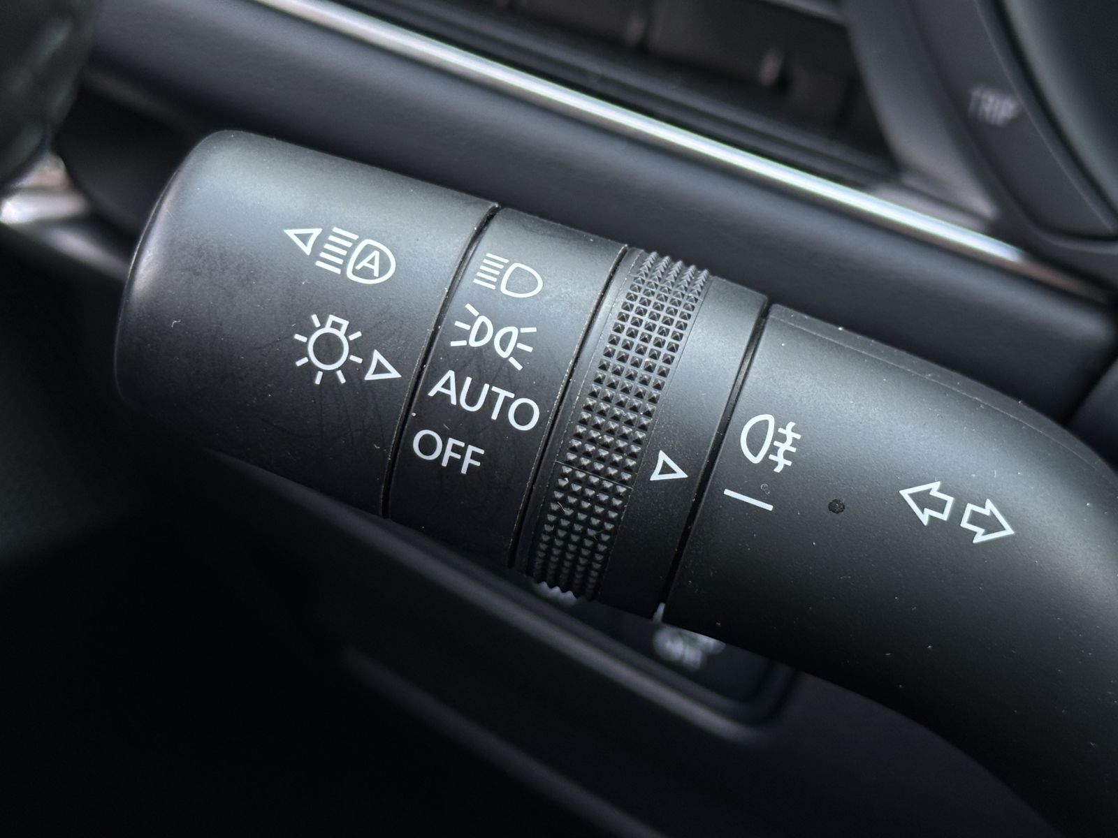 Mazda 3 Exclusive-Line