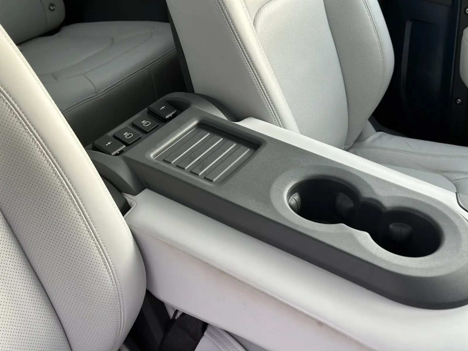 Land Rover Defender DEFENDER 90 D250 X-DYNAMIC HSE