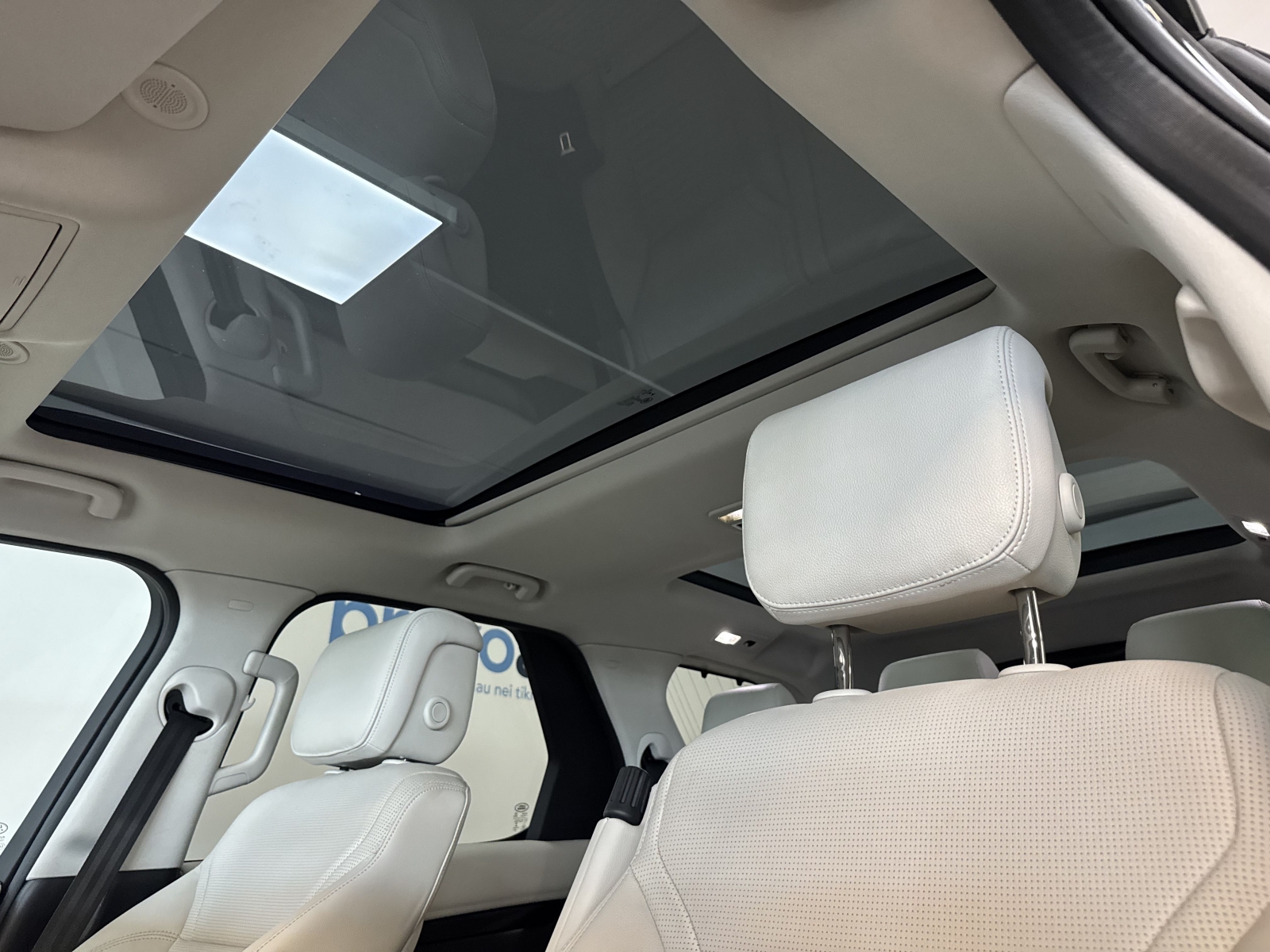 Land Rover Discovery SE  MEHV D250