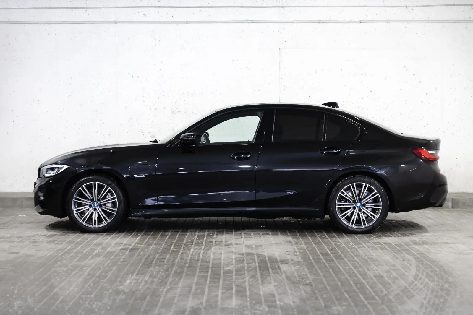 BMW 330 e