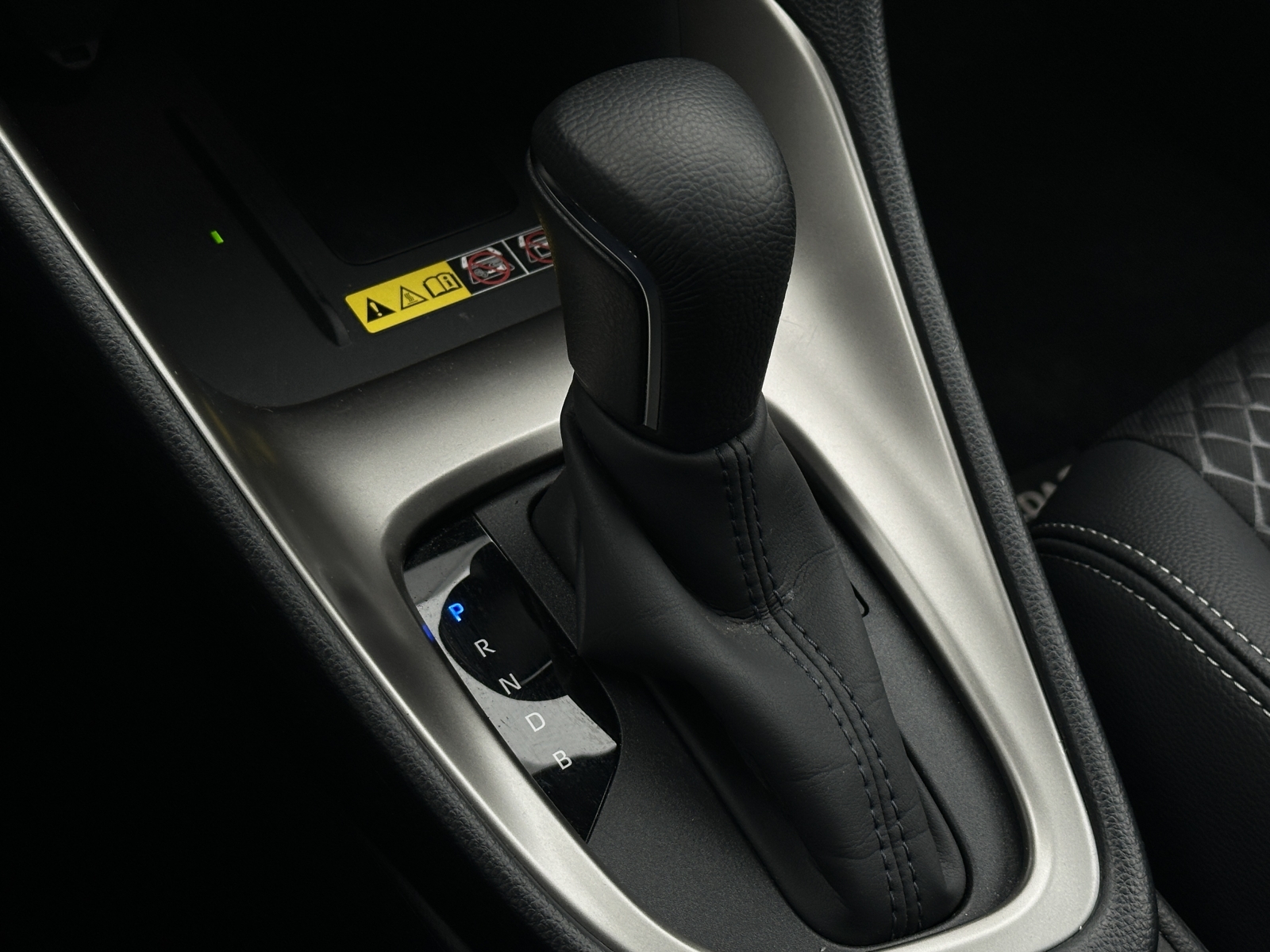 Mazda 2 Hybrid Homura