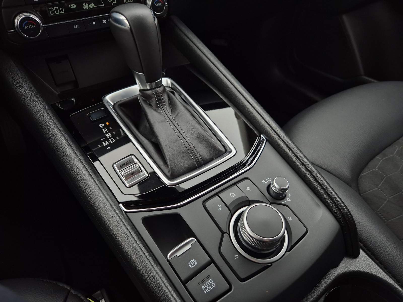 Toyota RAV4 Newground