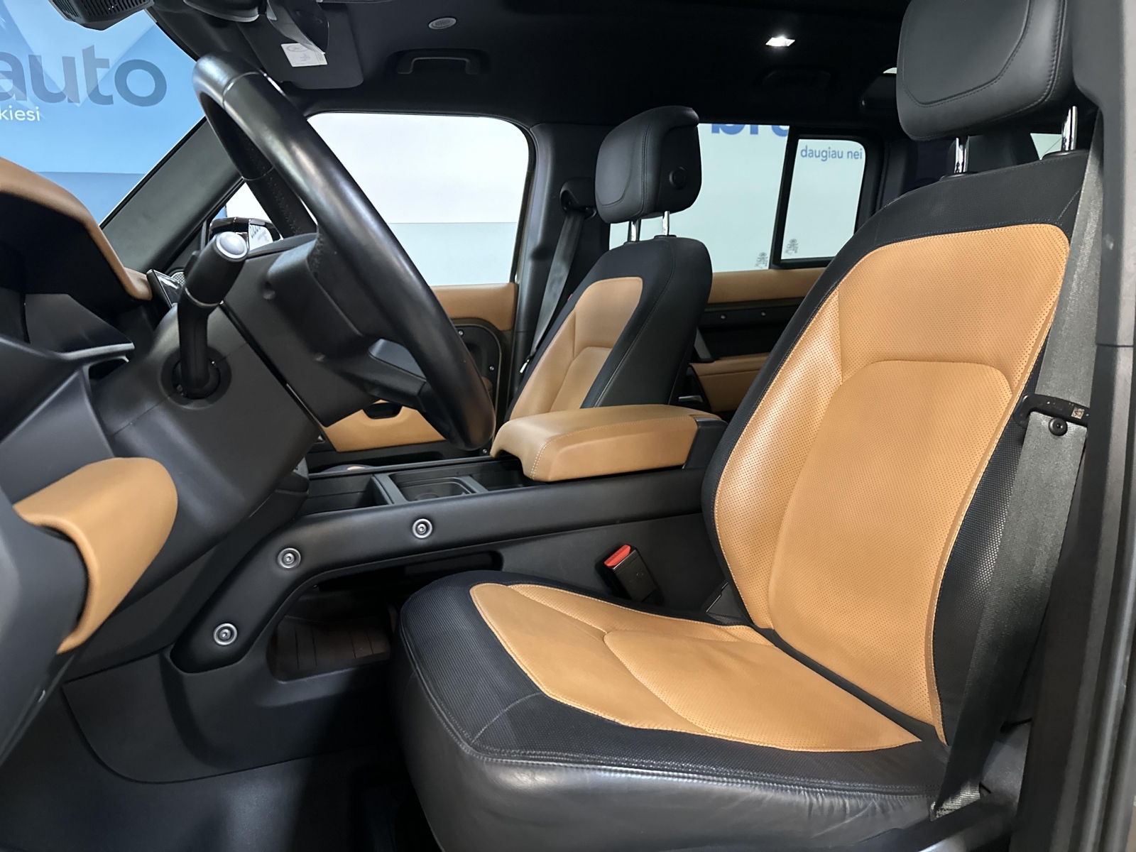 Land Rover Defender HSE R-Dynamic D250