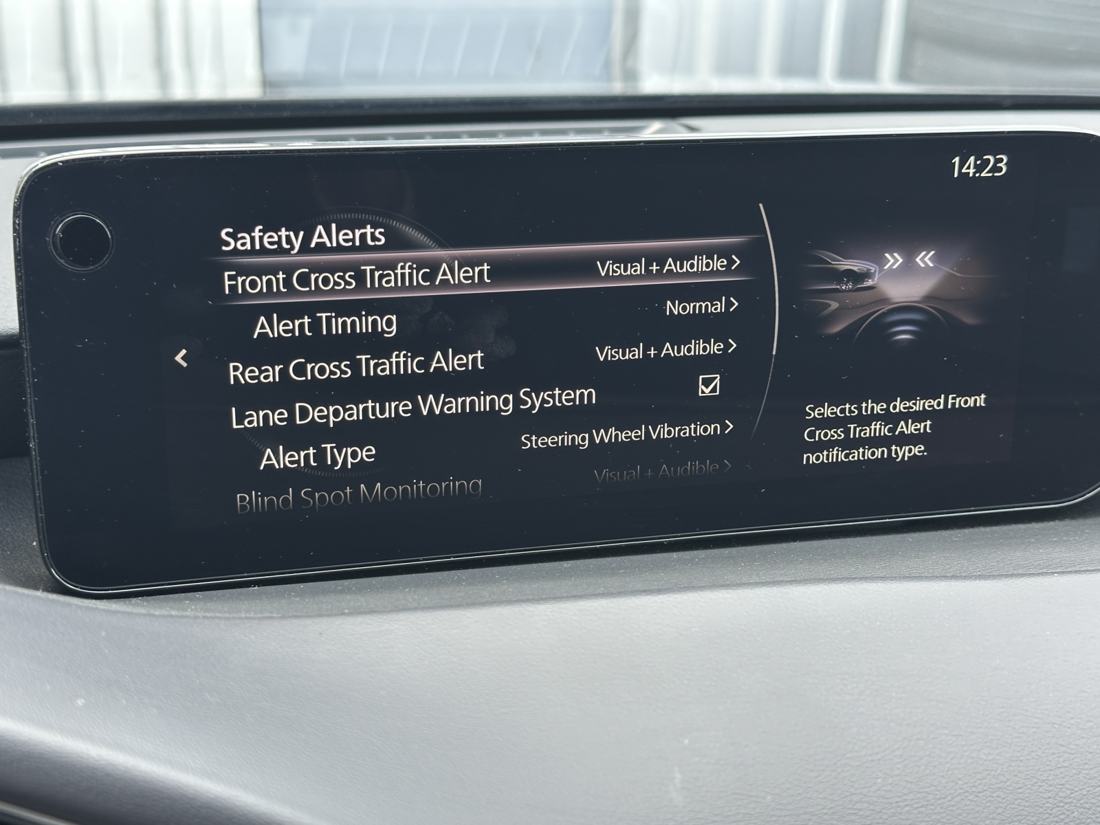 Mazda 3 Exclusive-Line