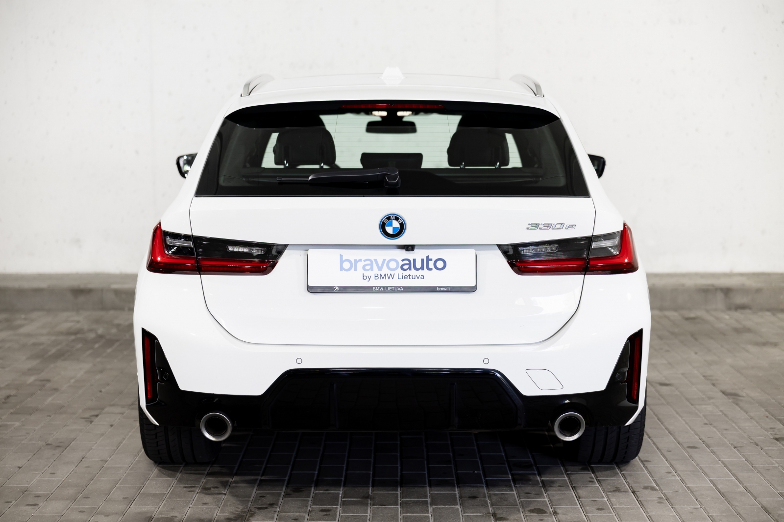BMW 330 e
