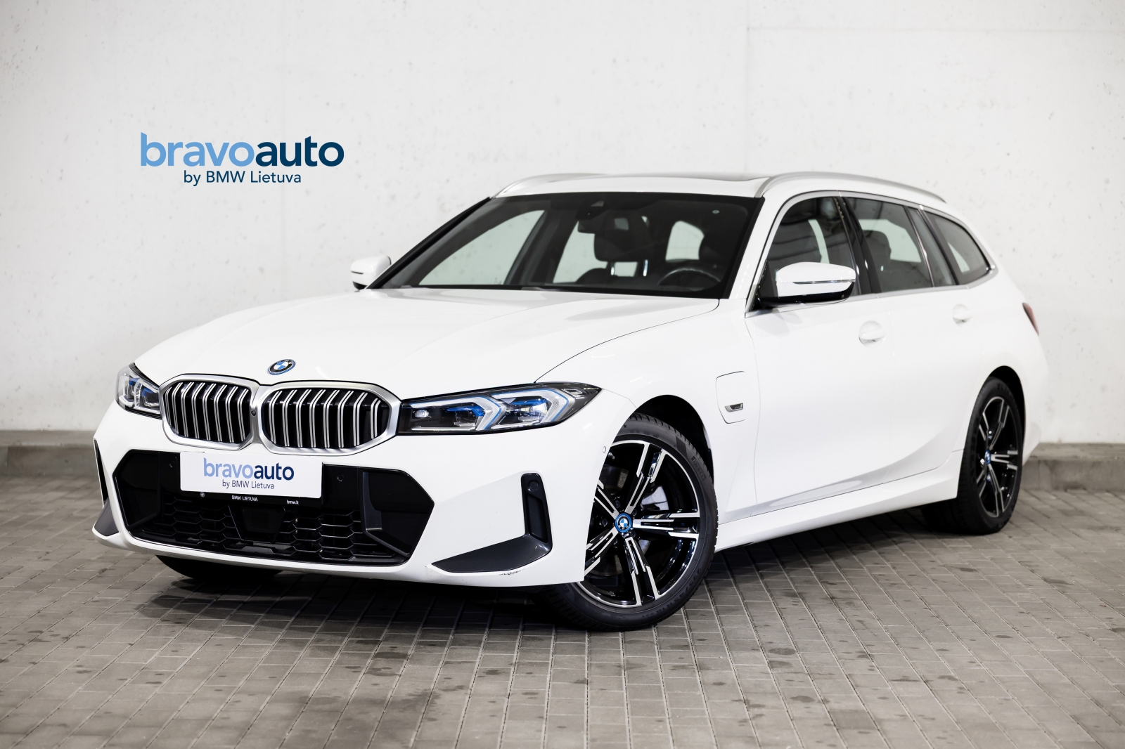 BMW 330 e