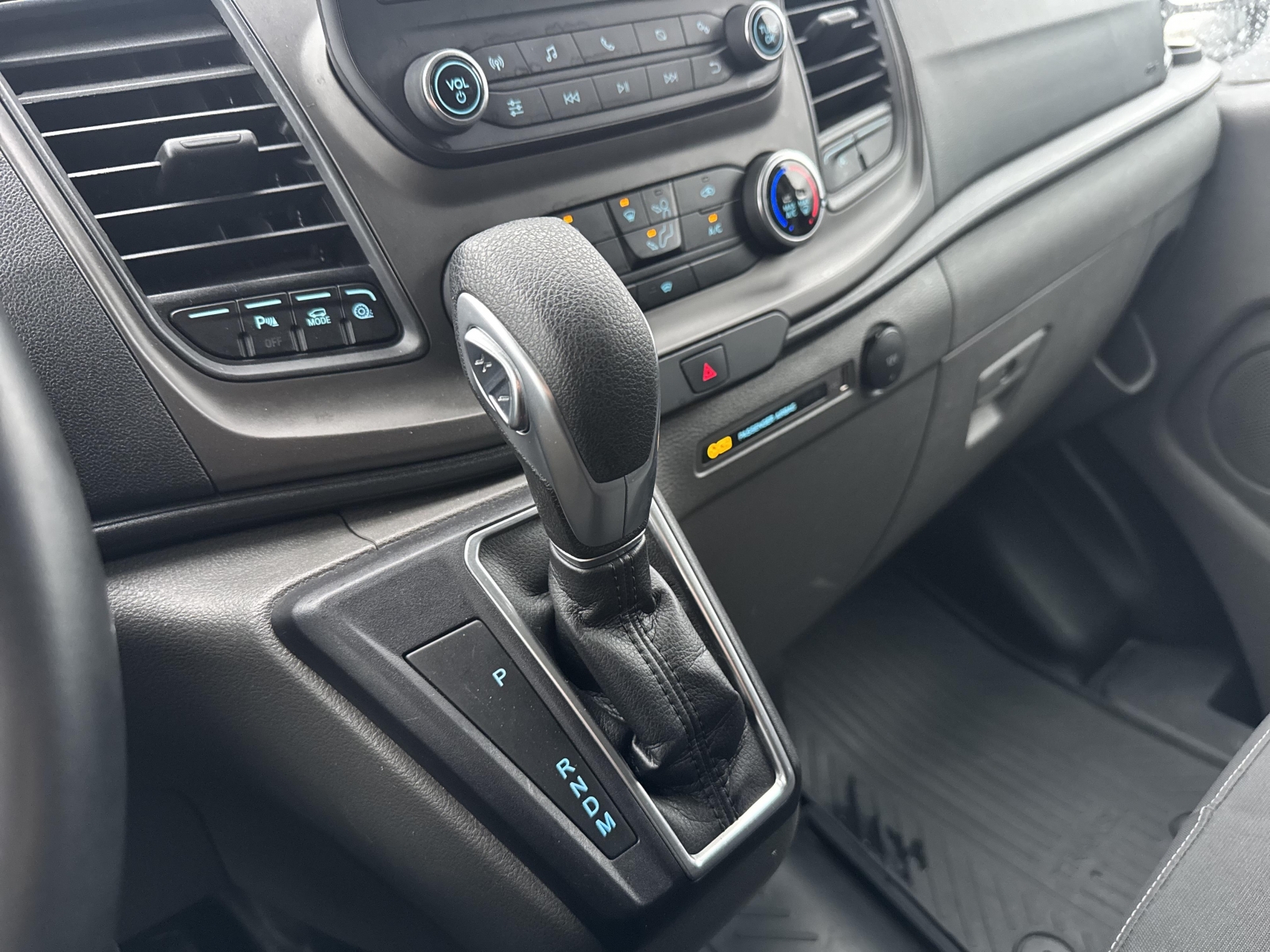 Ford Transit Custom Kombi Trend 320 LWB