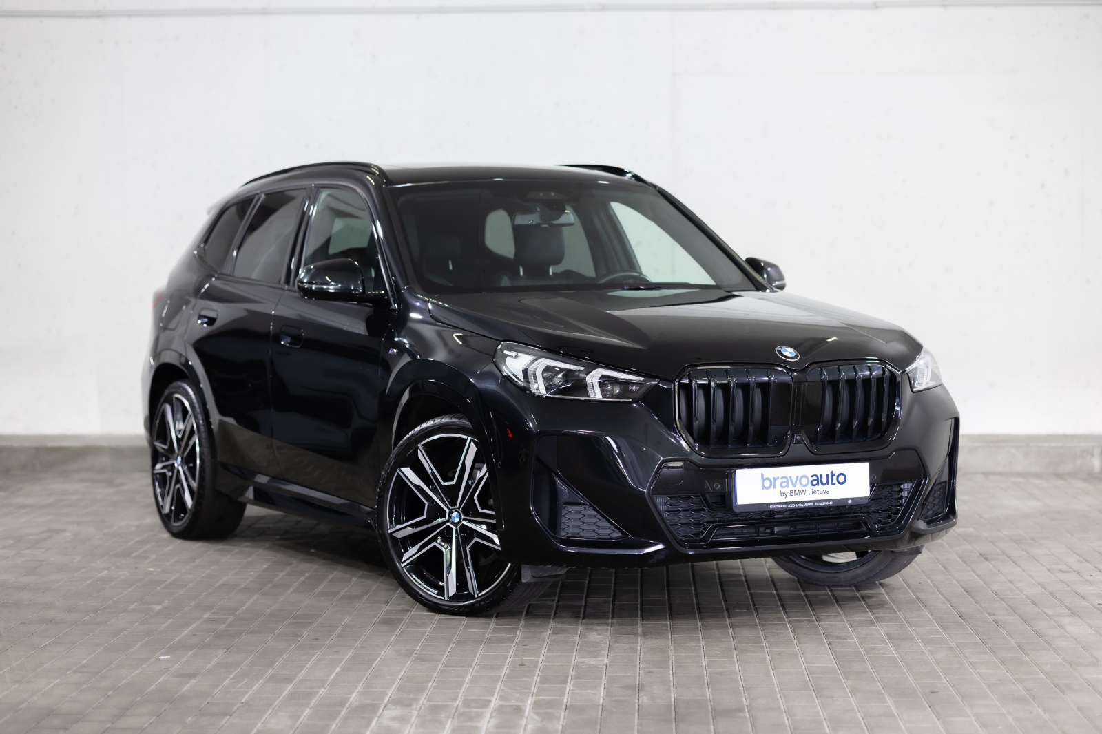 BMW X1 xDrive23i