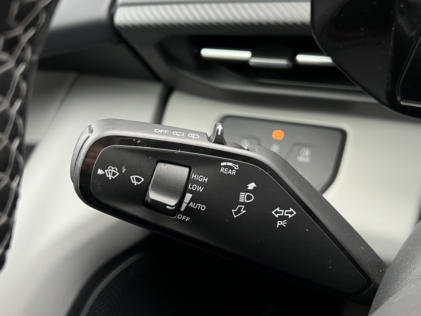 Ford Explorer Premium Extended Range AWD