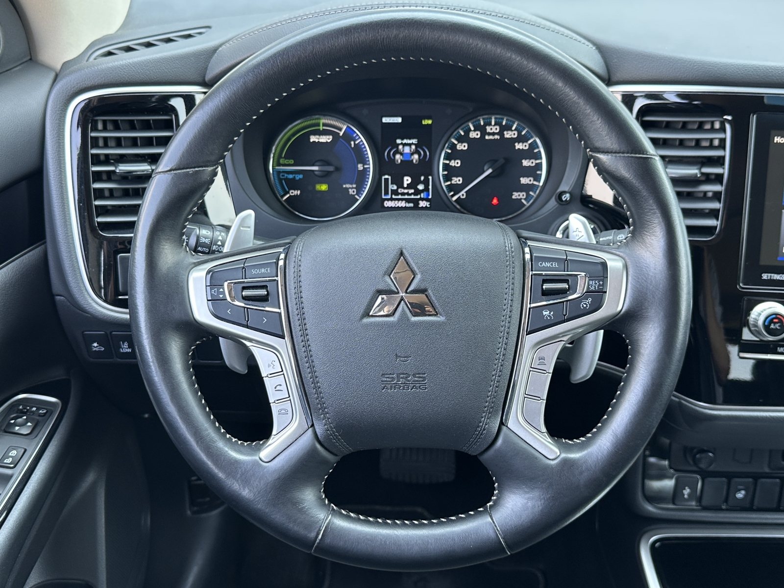Mitsubishi Outlander Plug-In Hybrid 4WD