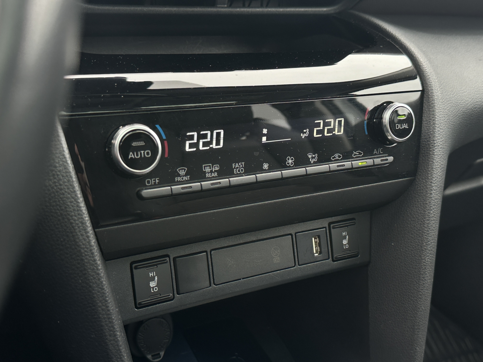 Toyota Yaris Cross  Hybrid