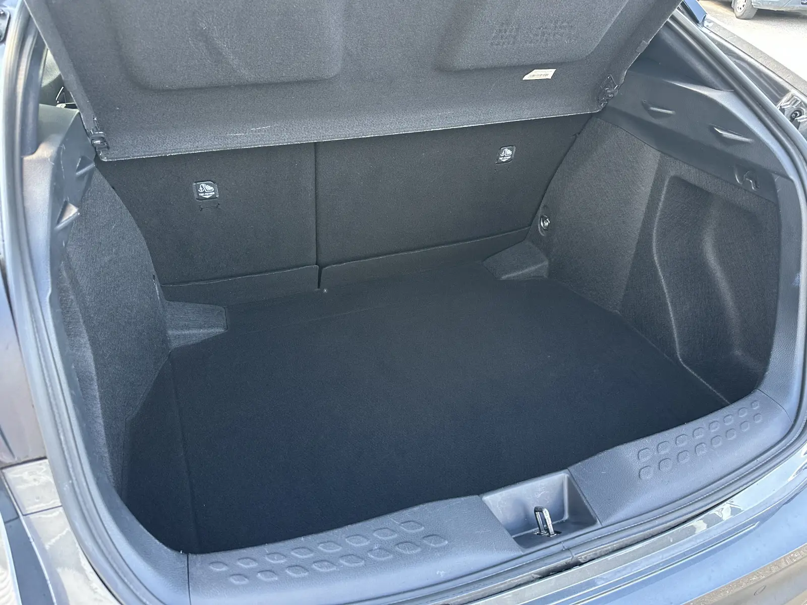 78541804f2ac223bef50933465d3f1106a6c230672e35.jpg