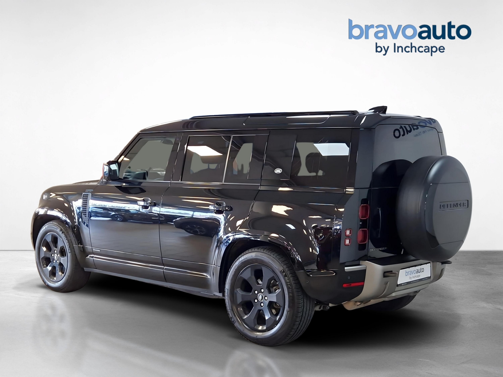 Land Rover Defender D250 MHEV X-Dynamic HSE