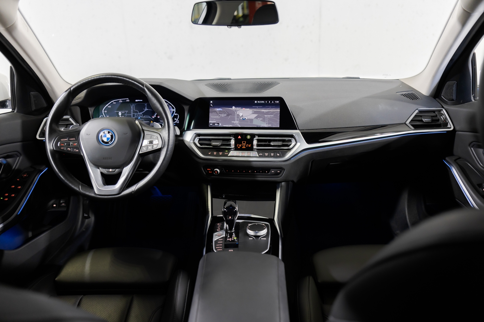 BMW 330 e xDrive