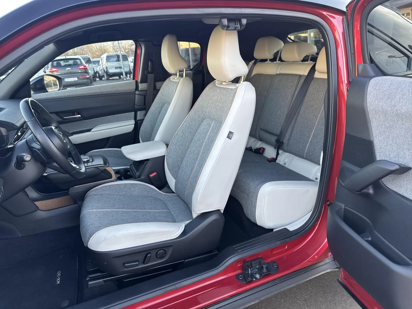 Mazda MX-30 Makoto Premium Pack