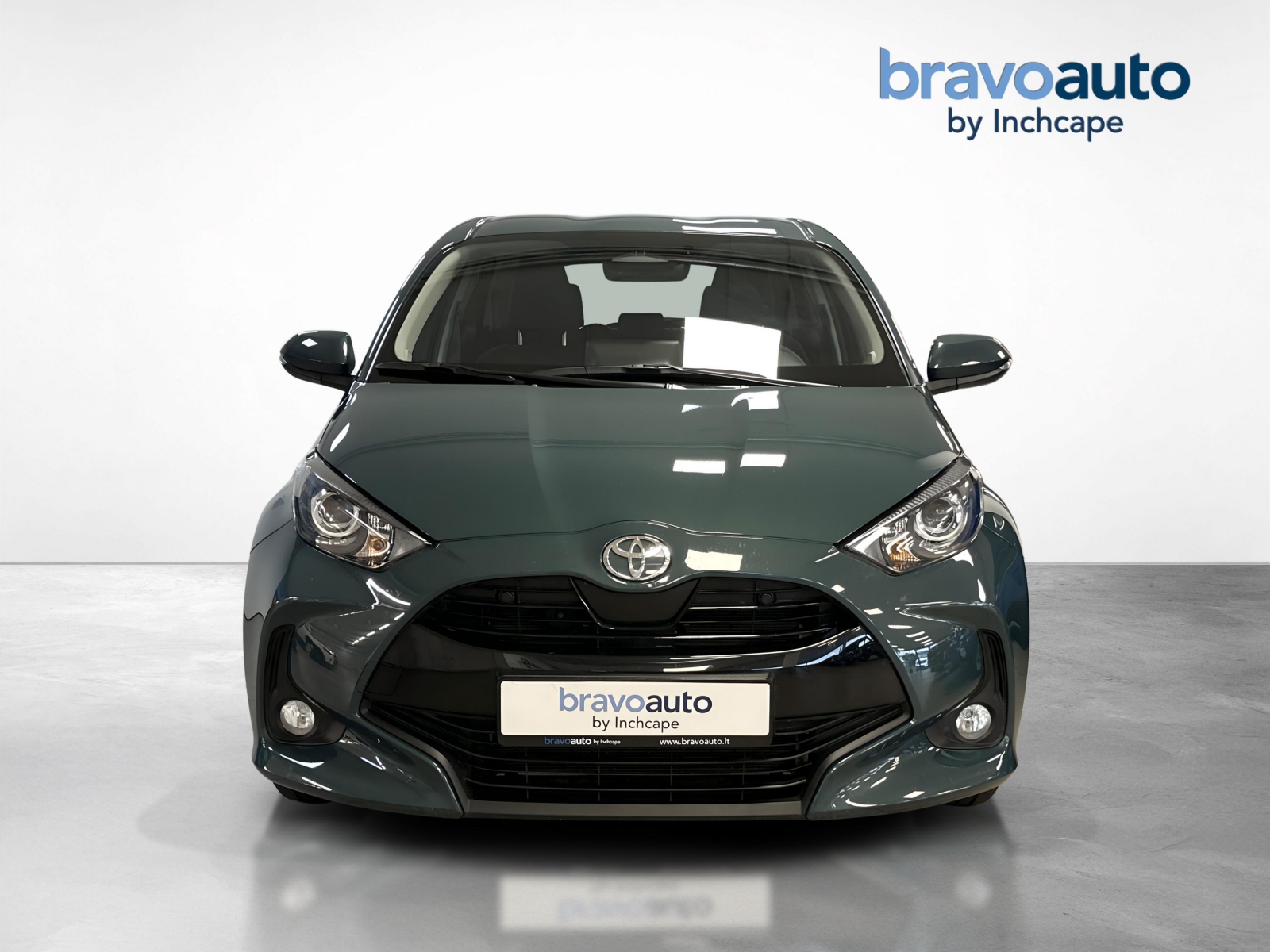 Toyota Yaris ACTIVE HYBRID