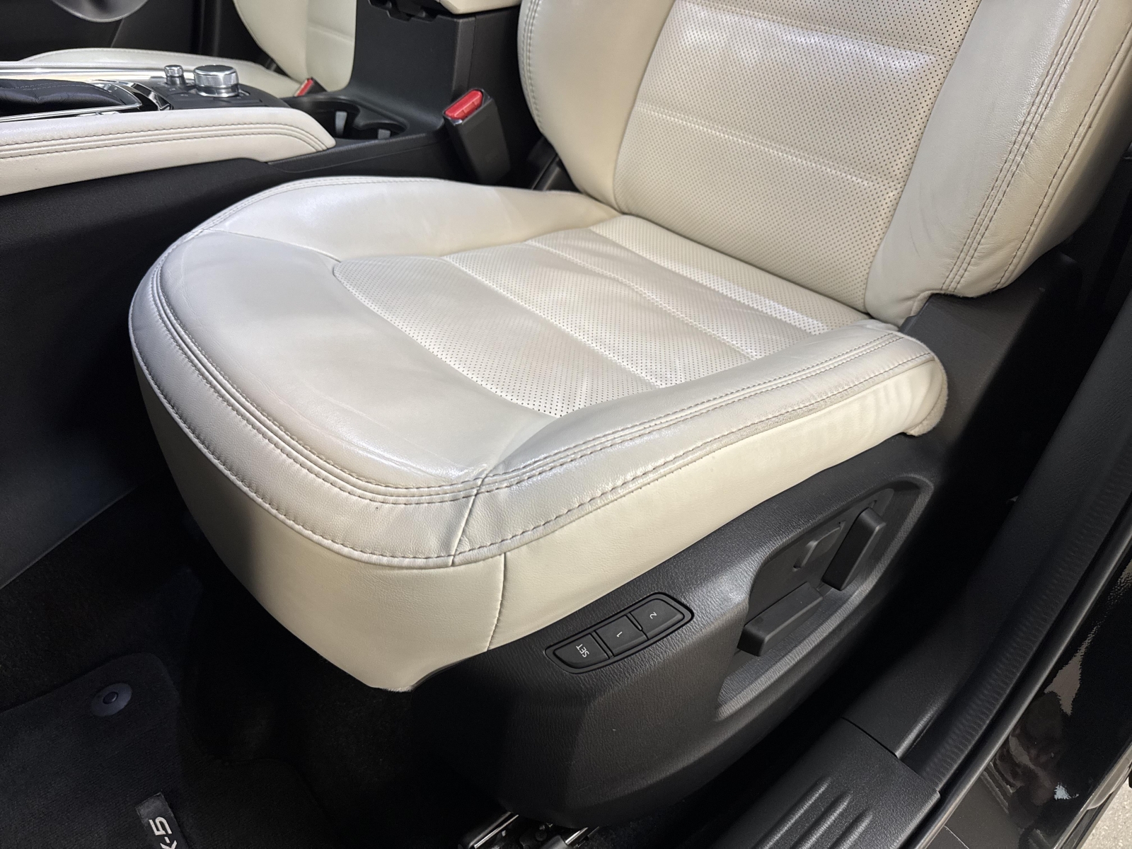 Mazda CX-5 2WD Luxury