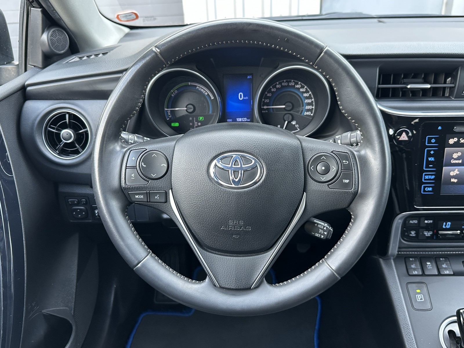 Toyota Auris Hybrid